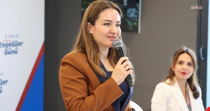 Antalya Büyükşehir Belediye Başkan Vekili Özdemir: “Hep birlikte daha eşit, daha erişilebilir, daha umut dolu bir Antalya için çalışmaya devam edeceğiz” Antalya Büyükşehir Belediye Başkan Vekili Büşra Özdemir, 3 Aralık Dünya