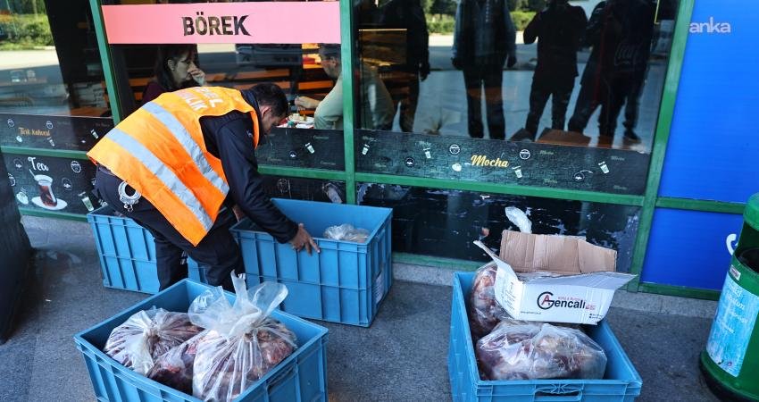 Antalya Büyükşehir Belediyesi Zabıta ve güvenlik ekipleri, Antalya Otogarı’nda yaptıkları