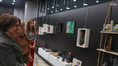 Maltepe Belediyesi Yaşar Kemal Kültür Merkezi’nde atık malzemelerin sanat eserlerine