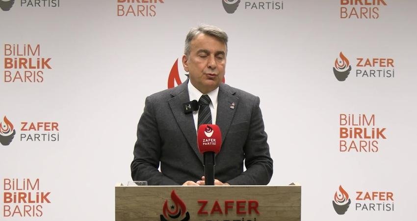 Azmi Karamahmutoğlu: “PKK’nın tepesindeki terör baronları medyadaki demeçleriyle Türkiye’yi teröre boğmakla, kargaşa çıkarmakla tehdit etmeyi sürdürüyor” Zafer Partisi Genel Başkan Yardımcısı Azmi Karamahmutoğlu, "Ülkenin ve vatandaşın