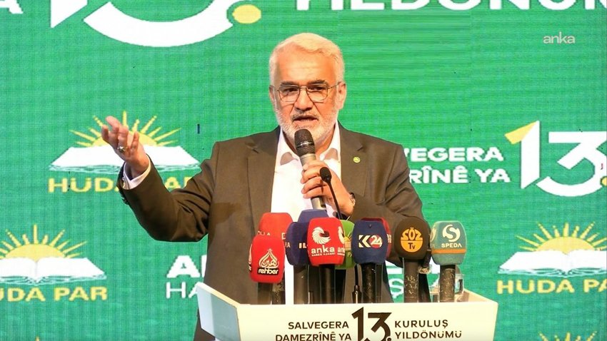 HÜDA-PAR Genel Başkanı Yapıcıoğlu’dan çözüm süreci açıklaması: PKK yokken de Kürt meselesi vardı, ikisini birbirinden ayırın Diyarbakır’da düzenlenen partisinin 13’üncü kuruluş yıl dönümünde konuşan HÜDA-PAR Genel