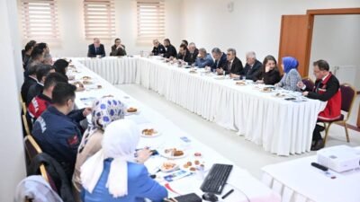 Altındağ Belediyesi Hayata Sarıl Danışmanlık Merkezi’nin ev sahipliğinde düzenlenen Bağımlılıkla