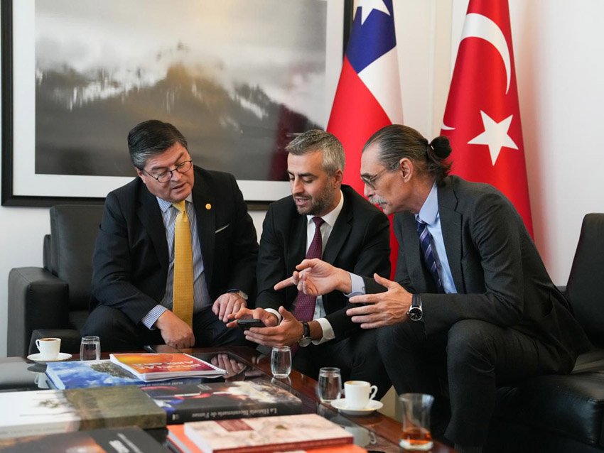 Etimesgut Belediye Başkanı Erdal Beşikcioğlu, Uşak Milletvekili Ali Karaoba ve