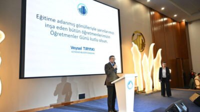 Başkan Tiryaki öğretmenleri ağırladı. Altındağ Belediye Başkanı Dr. Veysel Tiryaki,