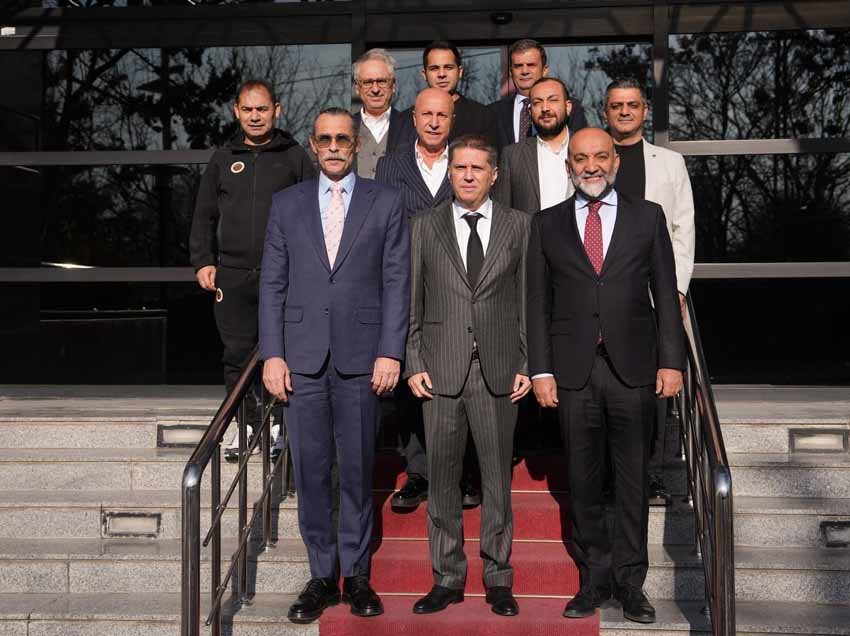 Etimesgut Belediye Başkanı Erdal Beşikcioğlu, Ankara futbolunun köklü temsilcilerinden Gençlerbirliği