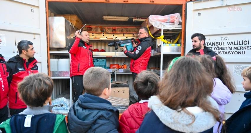 Beşiktaş Belediyesi, Prof. Dr. Aykut Barka Deprem Parkı’nda düzenlediği eğitimle