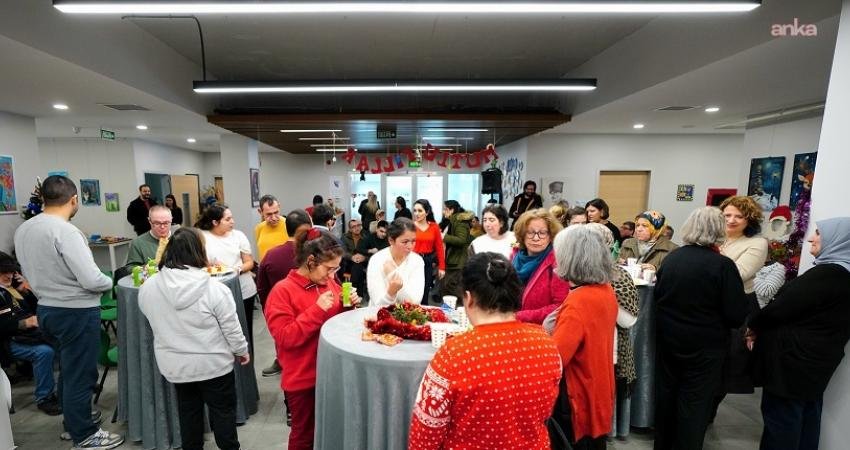 Beylikdüzü Belediyesi, Engelsiz Yaşam Merkezi’nde düzenlediği yılbaşı etkinliği ile özel