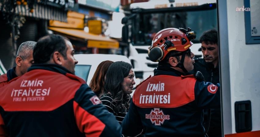 Bornova’da iş hanında çıkan yangında itfaiye 12 kişiyi kurtardı İzmir’in Bornova ilçesinde 7 katlı bir iş hanında çıkan yangın