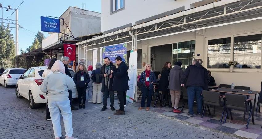 Bornova’da kırsal mahallelerde sahipsiz hayvanların çiplenmesi, kayıt altına alınması ve