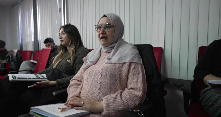 Buca Belediyesi’nin Türkan Saylan Çağdaş Yaşam Merkezi’nde ücretsiz olarak düzenlediği