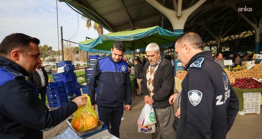Buca Belediyesi, semt pazarlarında “Tartı Kontrol Noktası” uygulamasını hayata geçirdi.
