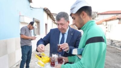 Burhaniye Belediyesi, ilçenin ana arterlerinden 1. ve 2. İnönü Caddelerinde