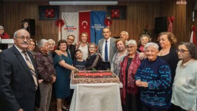 İzmir Büyükşehir Belediyesi’nin Sosyal Yaşam Kampüsü’ndeki huzurevi sakinleri “yeni yıla