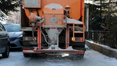 Çankaya Belediyesi, kar yağışı ve soğuk havanın etkisiyle oluşabilecek buzlanmaya