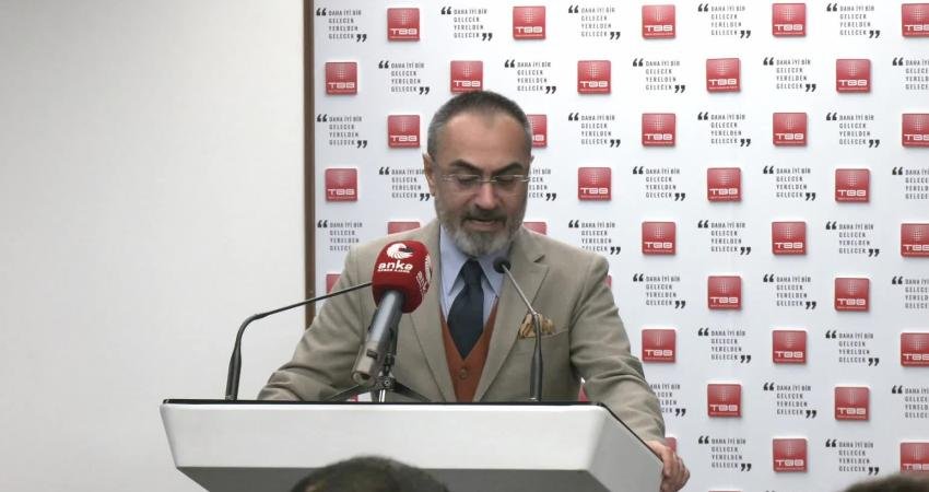 Çeşme Belediye Başkanı Denizli: “Vatandaşa hizmet sunacağımız bir alan yaratmak istediğimiz zaman Çevre, Şehircilik ve İklim Değişikliği Bakanlığı’nın engellerine yakalanıyoruz” Çeşme Belediye Başkanı Lal Denizli, “Sahil alanlarına baktığınızda bir tasarrufunuz olacağı