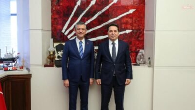 CHP Genel Başkanı Özgür Özel, CHP Genel Merkezi'nde Esenyurt Belediye