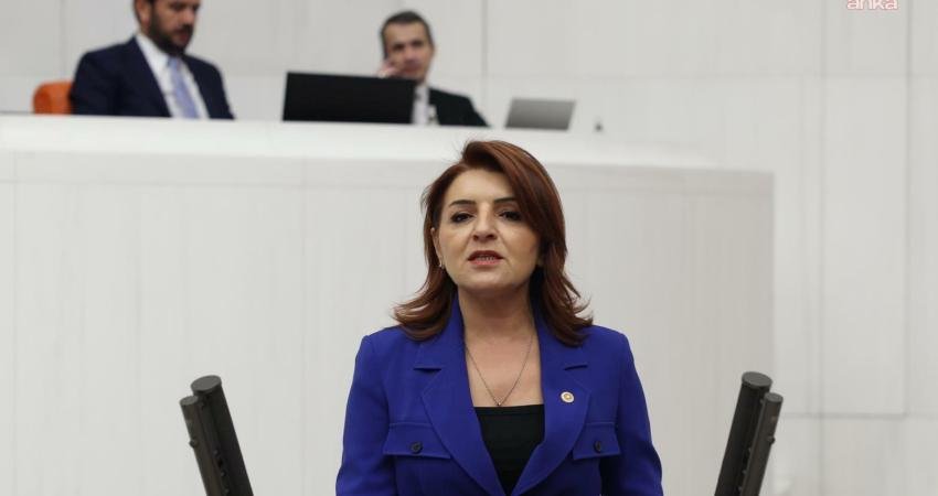 CHP’li Kış: “İktidar ekonomi değil, borç psikolojisi yönetiliyor” CHP Mersin Milletvekili Gülcan Kış, TBMM’de 15 Aralık’ta görüşülecek Hazine