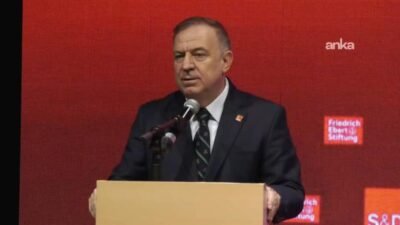 CHP Genel Başkan Yardımcısı Gökan Zeybek, "Bugün vermiş olduğumuz mücadele