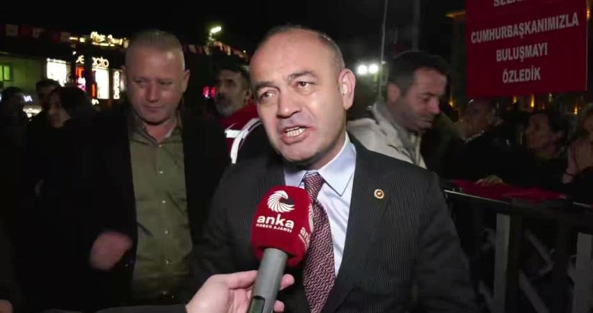 CHP’nin Çatalca mitingi… Özgür Karbat: Bu meydanlar değişimin habercisi CHP Genel Başkan Yardımcısı Özgür Karabat, "Havalar soğuk olabilir ama