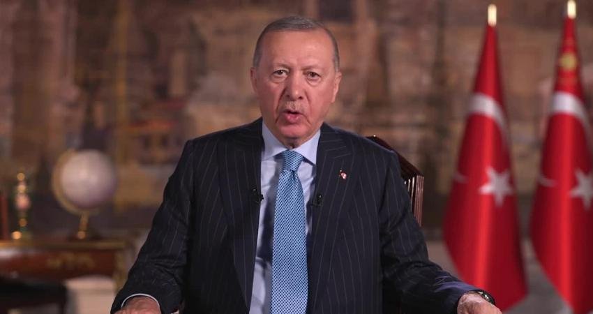 Cumhurbaşkanı Erdoğan’dan yeni yıl mesajı: Terörsüz Türkiye süreci gündelik siyasetin çıkar hesaplarına kurban edilmemeli Cumhurbaşkanı Recep Tayyip Erdoğan, "Terörsüz Türkiye" sürecinde bazı önemli eşiklerin