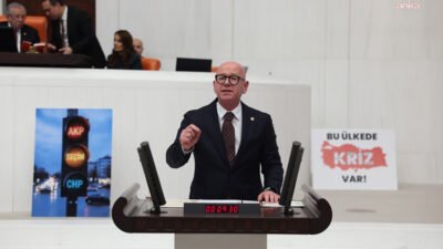 CHP Balıkesir Milletvekili Serkan Sarı, bütçe görüşmelerinde kürsüye "Bu ülkede