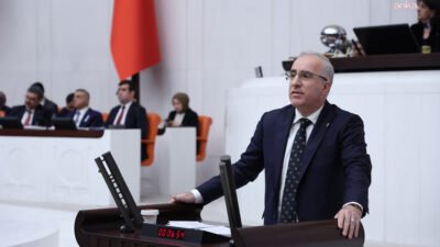 Yeni Yol Partisi İstanbul Milletvekili Mustafa Kaya, TBMM Genel Kurulu'nda