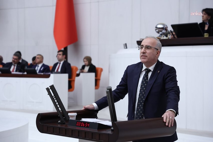 Yeni Yol Partisi İstanbul Milletvekili Mustafa Kaya: 24 yıldan beri bir kere bile gelir-gider dengesini tutturan bir bütçeyi Parlamento’nun huzuruna vermediniz Yeni Yol Partisi İstanbul Milletvekili Mustafa Kaya, TBMM Genel Kurulu'nda