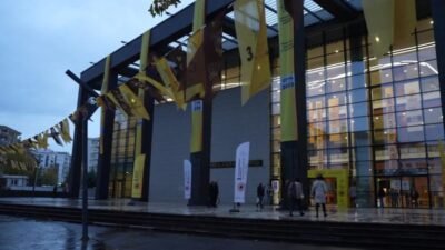 Diyarbakır Büyükşehir Belediyesi’nin ev sahipliğinde, Ortadoğu Sinema Akademisi ve Sinebir’in