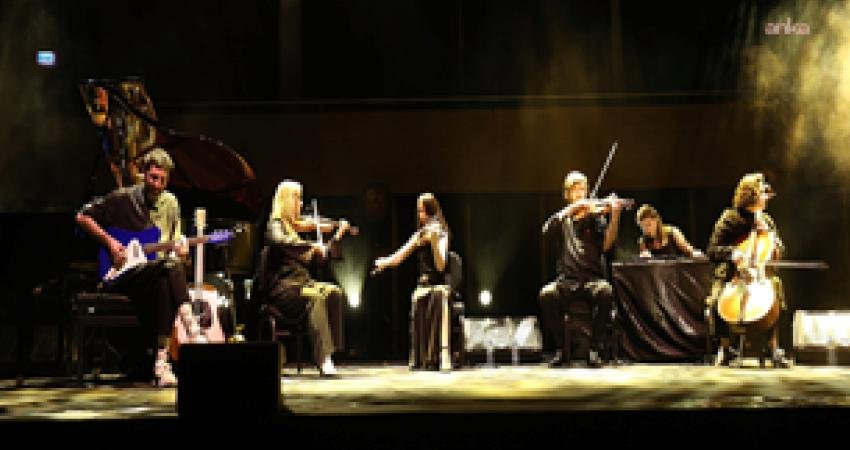 Besteleri milyonlarca kişi tarafından beğeniyle dinlenen dünyaca ünlü piyanist Evgeny