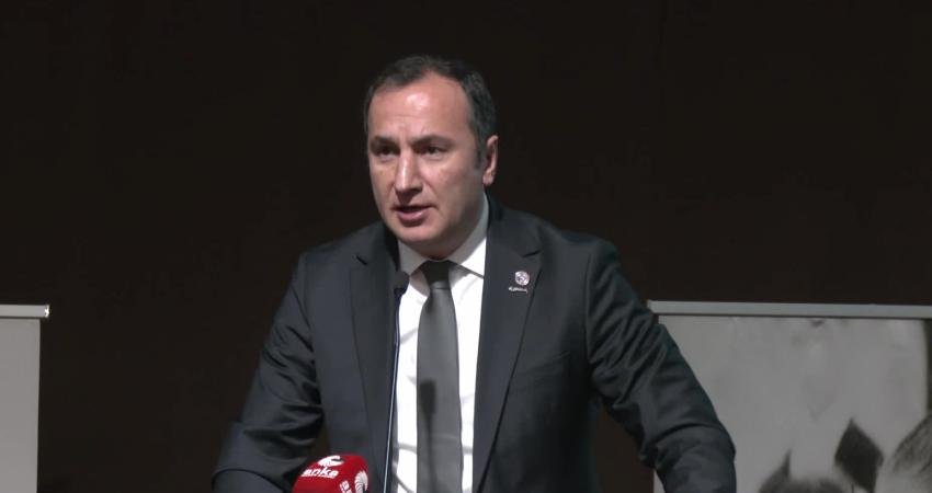 Eğitim-İş Genel Başkanı Özbay: Türkiye’de eğitim, eşitsizlik, piyasacılık ve gericilik kıskacında Eğitim-İş Genel Başkanı Kadem Özbay, Türkiye’de eğitimin eşitsizlik, piyasacılık ve