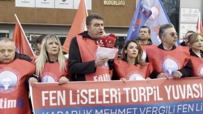 Karabük’te Eğitim-İş Sendikası üyeleri, Mehmet Vergili Fen Lisesi’ne Türk Dili