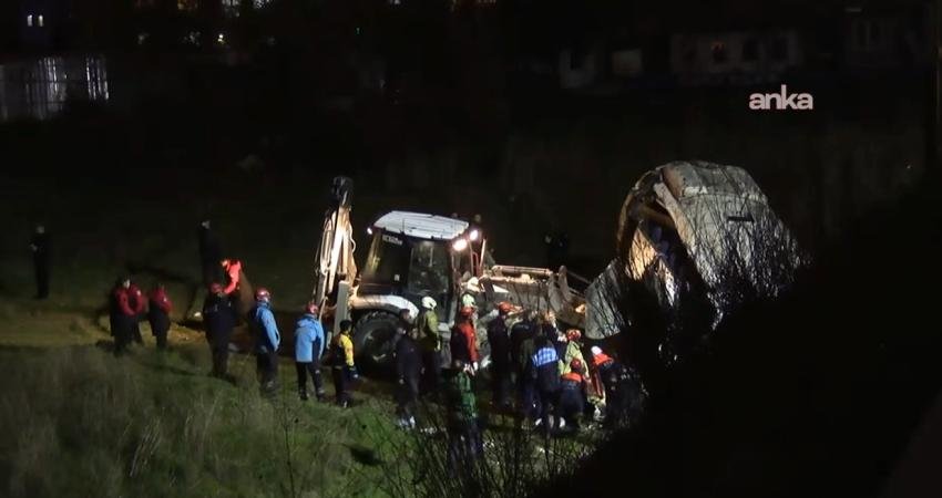 İstanbul Valiliği, Esenyurt'ta akşam saatlerinde meydana gelen servis minibüsü kazasında