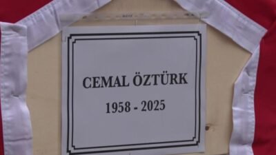 Tedavi gördüğü hastanede dün hayatını kaybeden 26 ve 27. dönem AK
