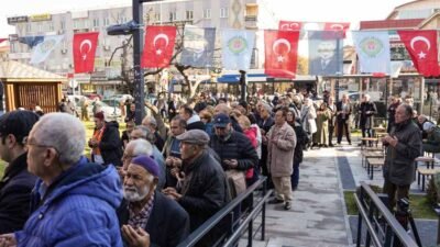 Manisa Şehzadeler Belediye Başkanı Gülşah Durbay’ın vefatı dolayısıyla Etimesgut Belediyesi