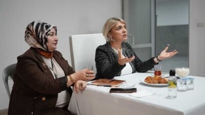 Etimesgut Belediyesi, vatandaşların belediye yönetimiyle doğrudan iletişim kurmasını sağlayan toplantı