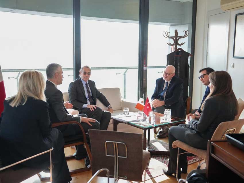 Etimesgut Belediye Başkanı Erdal Beşikcioğlu, Meksika’nın Ankara Büyükelçisi Javier Diaz