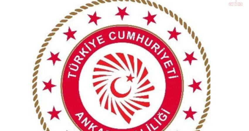 Etimesgut’ta iki çocuğu yaralayan köpeğin sahibi gözaltına alındı Ankara Etimesgut'ta iki çocuğu yaralayan köpeğin sahibinin gözaltına alındığı duyuruldu.