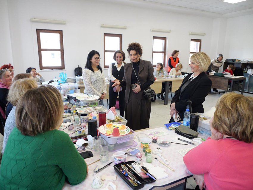 Etimesgut Belediye Başkan Yardımcısı Ebru Keyvan ile sanatçı, yönetmen ve