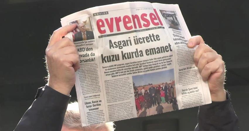 Evrensel Gazetesi İzmir Temsilcisi Özel Akdemir, gazetenin İzmir Bürosu’na düzenlenen