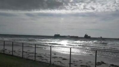 İstanbul Küçükçekmece Florya açıklarında iki tanker, henüz bilinmeyen bir nedenle