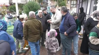 Gazi Mahallesi'nde kış yaklaşırken, mont, bot gibi ürünler ihtiyaç sahiplerine