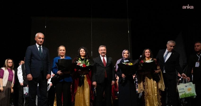 Gölbaşı Belediyesi Umutlu Yaşam Uygulama Merkezi’nde (UYUM) eğitim gören özel