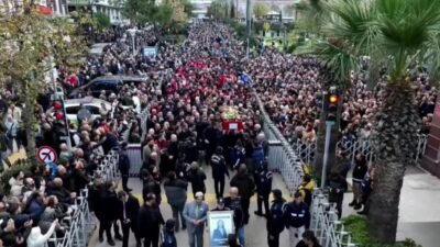 Yaşamını yitiren Şehzadeler Belediye Başkanı Gülşah Durbay için Manisa Cumhuriyet