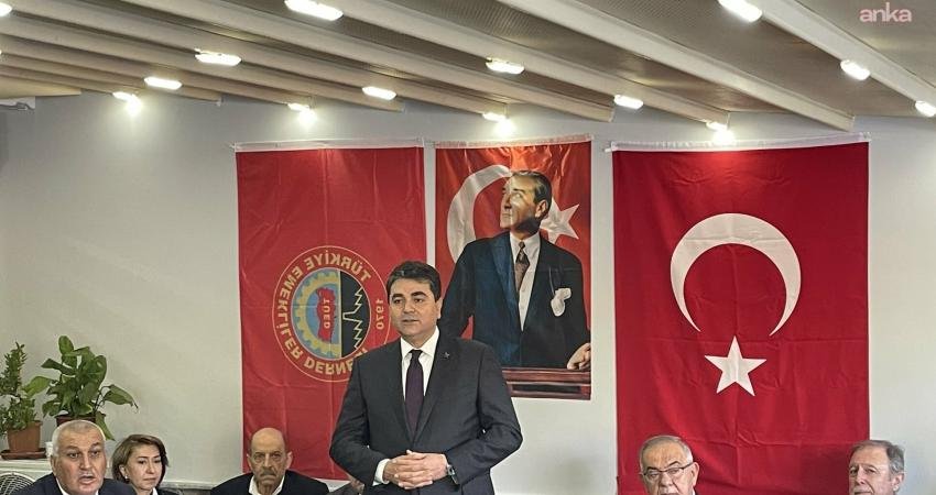 Gültekin Uysal: “AKP iktidarı emekliyi bile isteye sefalete, yokluğa mahkum etti, ediyor” Demokrat Parti Genel Başkanı Gültekin Uysal, "Hükümet, emekliyi enflasyona ezdirmemeyi