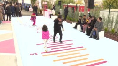 İzmir Büyükşehir Belediye Başkanı Cemil Tugay, “Güzel İzmir Hareketi” kapsamında