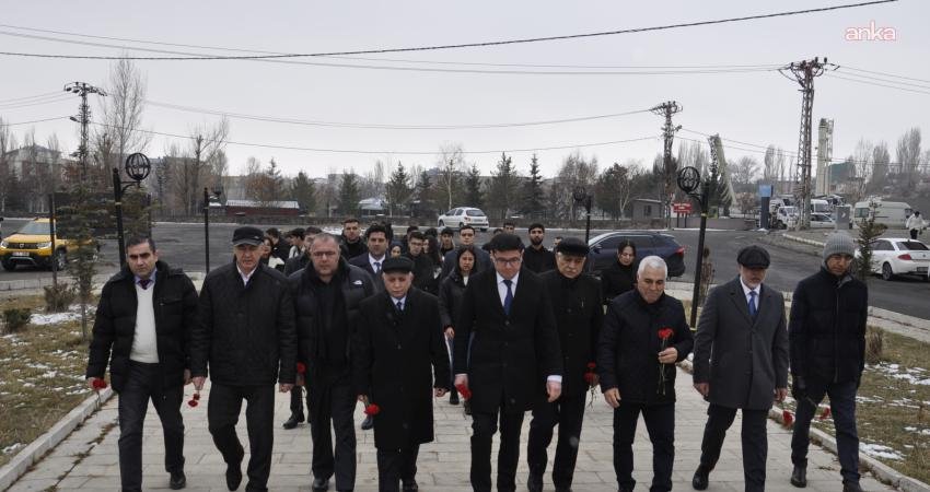 Haydar Aliyev vefatının 22’inci yılında Kars’ta anıldı Azerbaycan'ın kurucu lideri Haydar Aliyev, vefatının 22'inci yılında Kars'ta anıldı. Azerbaycan