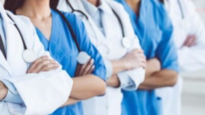 Hekim Birliği Sendikası, bazı kamu görevlilerinin maaşlarını iyileştirecek önergeye ilişkin, "Hekimlik