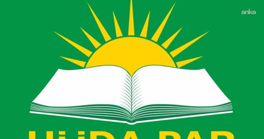 HÜDA PAR’dan uyuşturucu suçlarıyla mücadele için kapsamlı kanun teklifi: Kamu görevlilerine ceza artışı önerildi HÜDA PAR Genel Başkanı Zekeriya Yapıcıoğlu ile milletvekilleri Şehzade Demir,