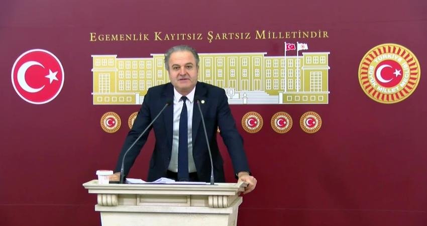 Emek Partisi (EMEP) Genel Başkan Yardımcısı İskender Bayhan, TBMM Başkanı Numan