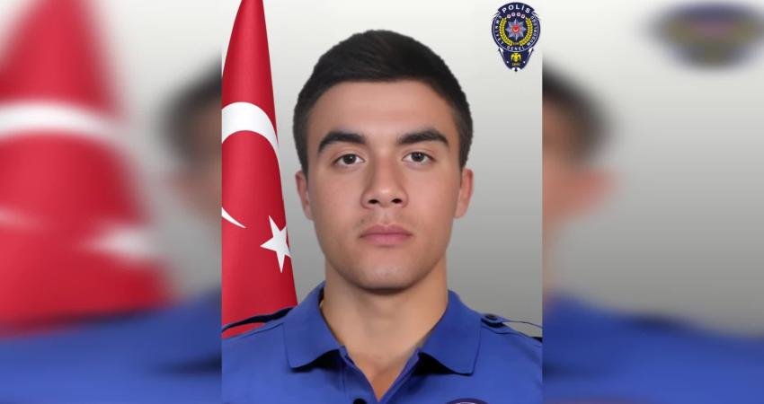 İstanbul’da uyuşturucu operasyonunda bir polis şehit oldu… İçişleri Bakanı Yerlikaya: “Milletimizin başı sağ olsun. Üzüntümüz çok büyük” İçişleri Bakanı Ali Yerlikaya, İstanbul Çekmeköy'de düzenlenen uyuşturucu operasyonu sırasında